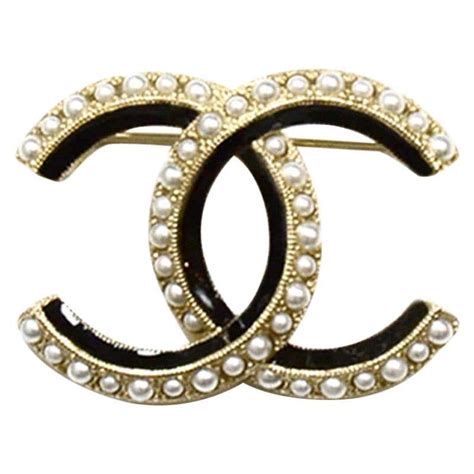 vintage chanel brooches|chanel necklace knockoffs.